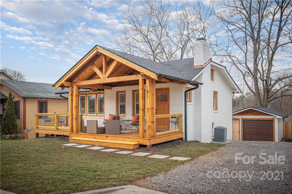 121 Clinton Ave., Asheville, NC 28806
