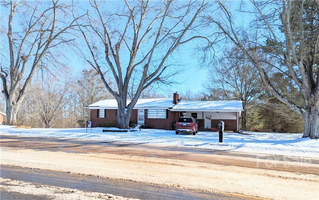 821 Charles Rd., Shelby, NC 28152
