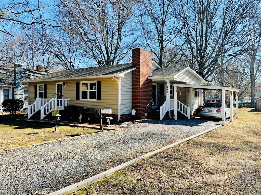 747 N Church St., Mooresville, NC 28115