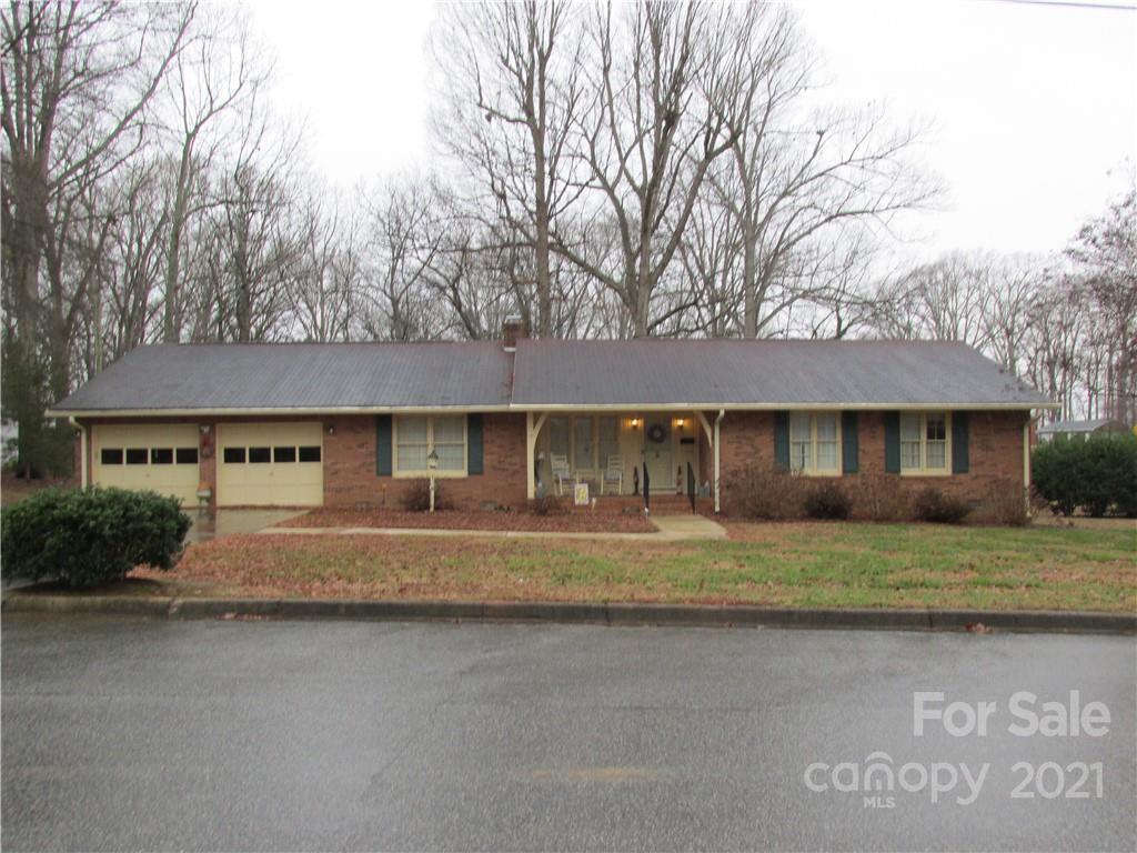 400 Westover Dr., Monroe, NC 28112