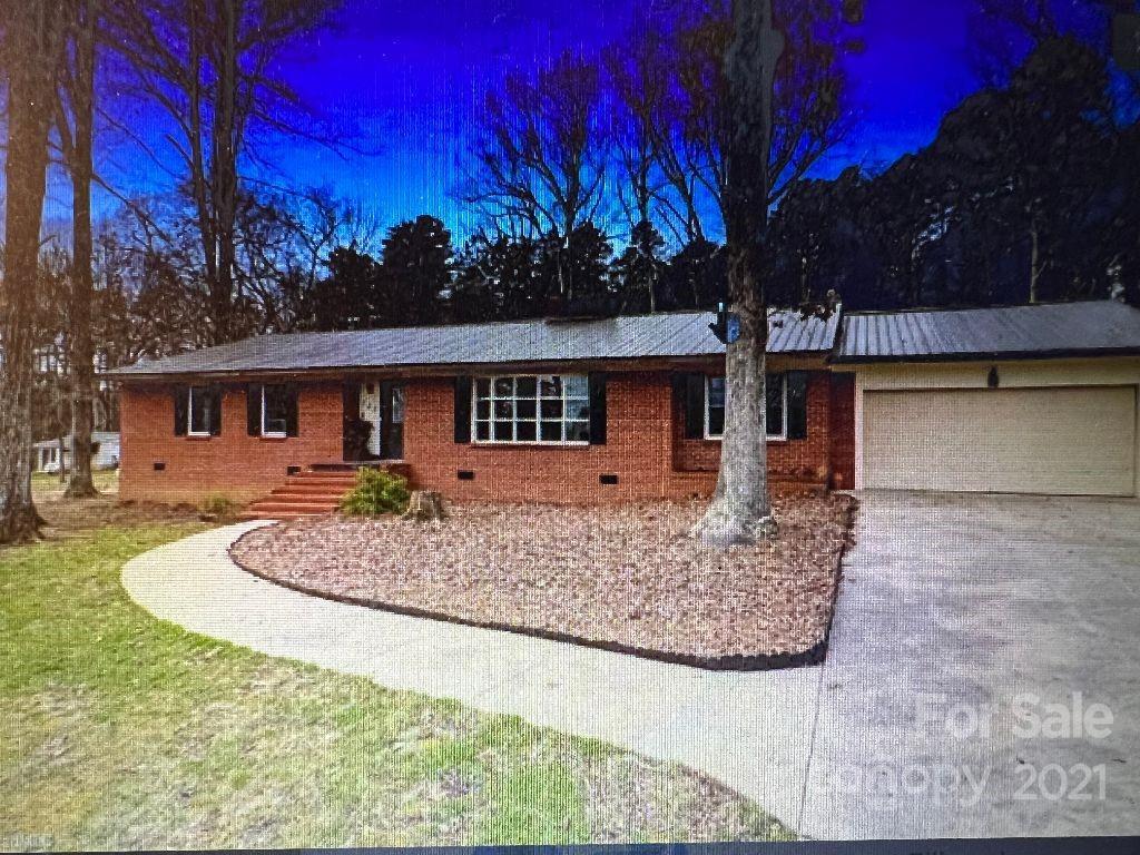 122 Forest Park Dr., Denton, NC 27239