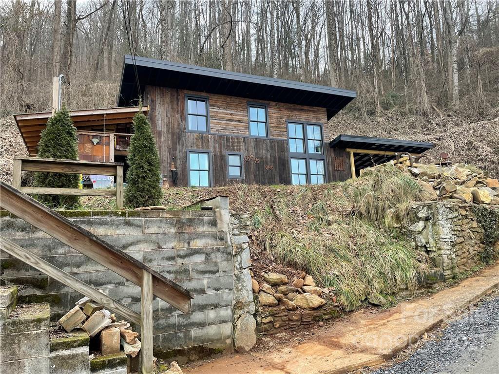 106 King St., Sylva, NC 28779