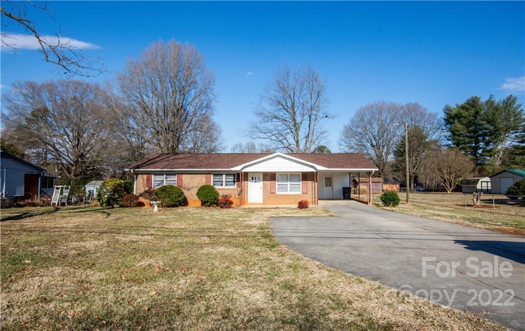 178 Shumaker Dr., Statesville, NC 28625