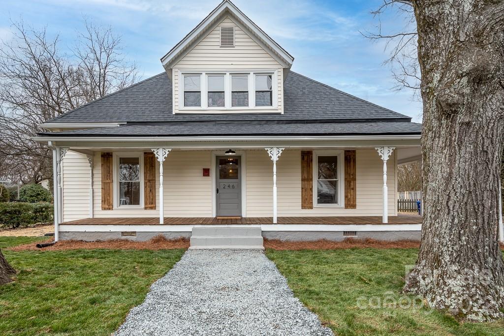 246 E Mcneely Ave., Mooresville, NC 28115