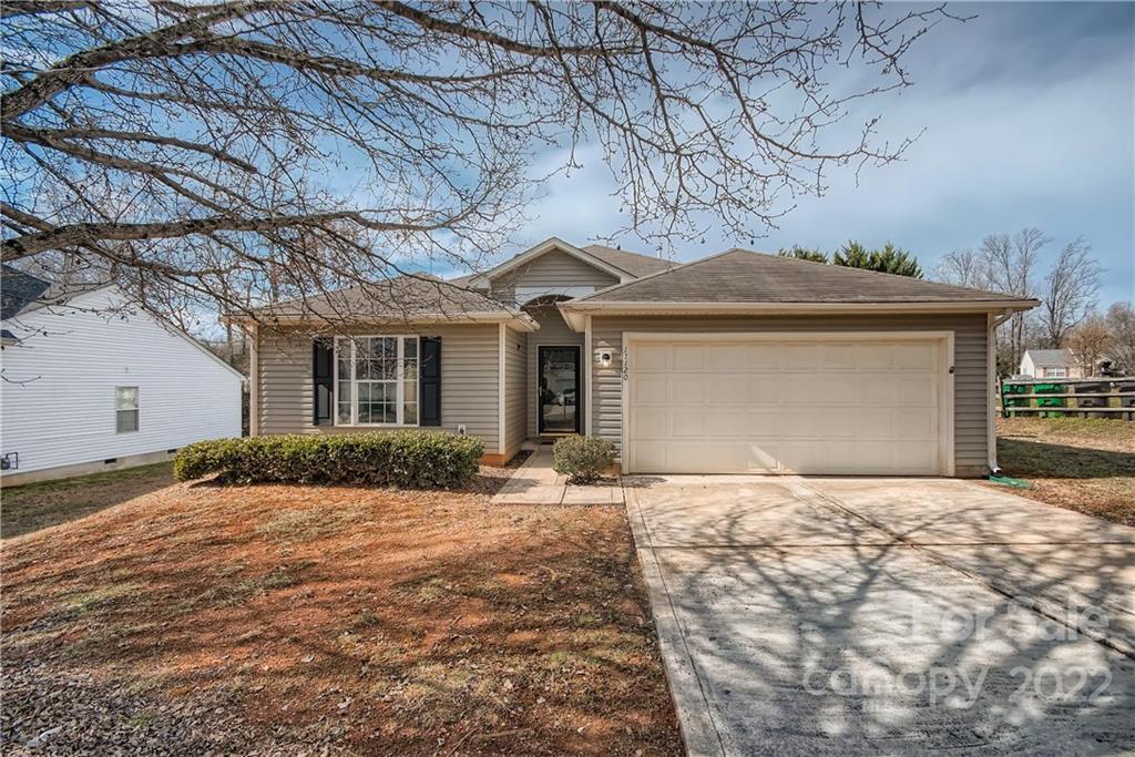11120 Amberglades Ln., Charlotte, NC 28215