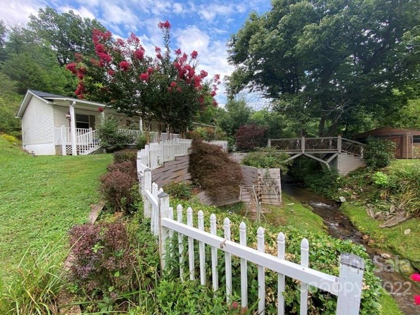 1282 N Jenkins Branch Rd., Bryson City, NC 28713