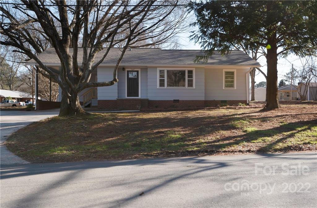 509 Knollwood Cir., Albemarle, NC 28001