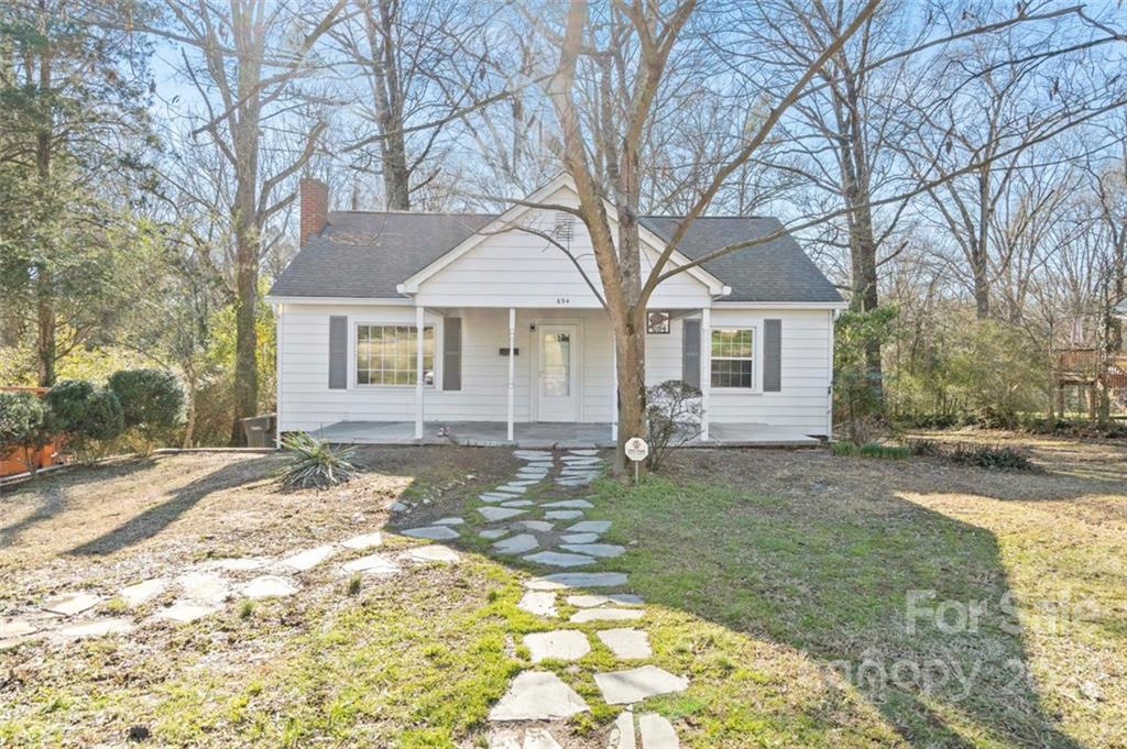 694 Elizabeth St., Concord, NC 28025