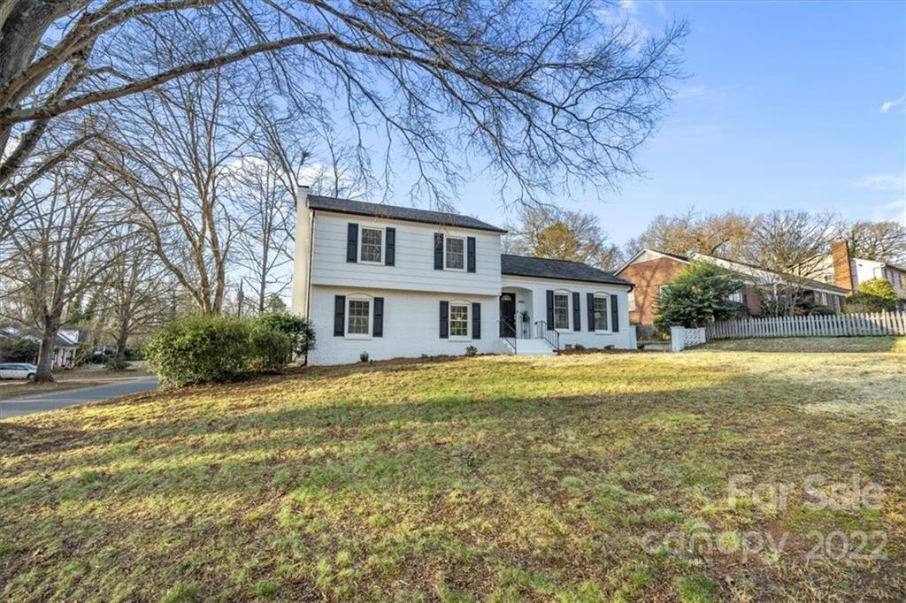 3410 Tyrone Dr., Charlotte, NC 28215