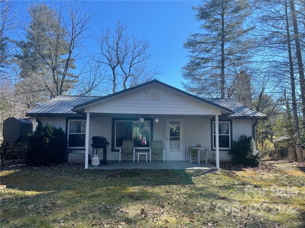 2603 Kim Miller Rd., Lake Toxaway, NC 28747