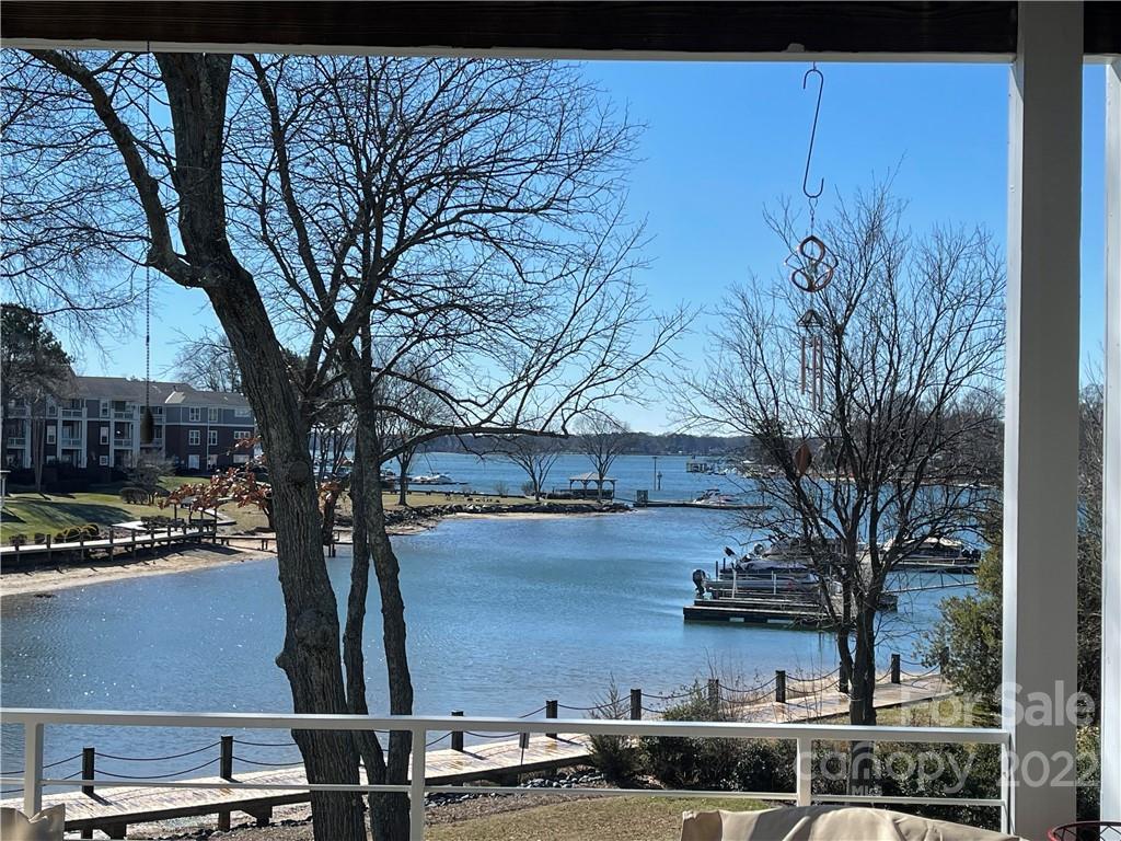 18629 Harborside Dr., Cornelius, NC 28031