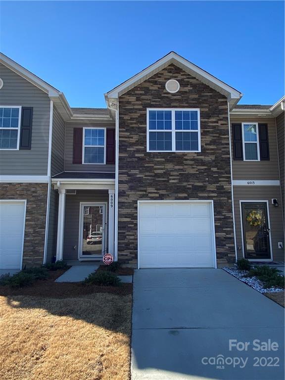 6009 Guildford Hill Ln., Charlotte, NC 28215