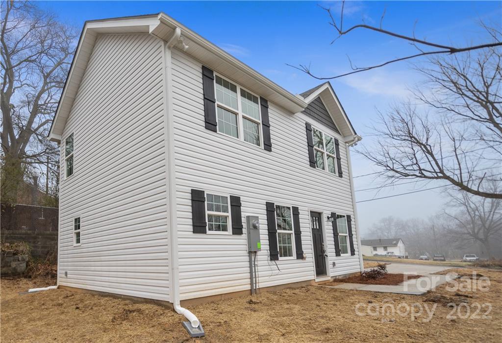 209 Biggers Ave., Gastonia, NC 28052