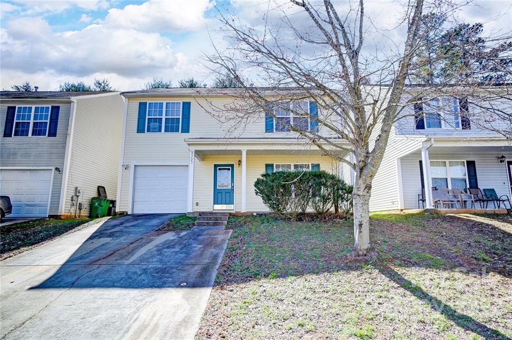 8323 Kings Creek Dr., Charlotte, NC 28273