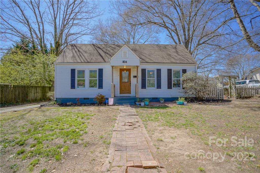 804 Packard Ave., Kannapolis, NC 28083