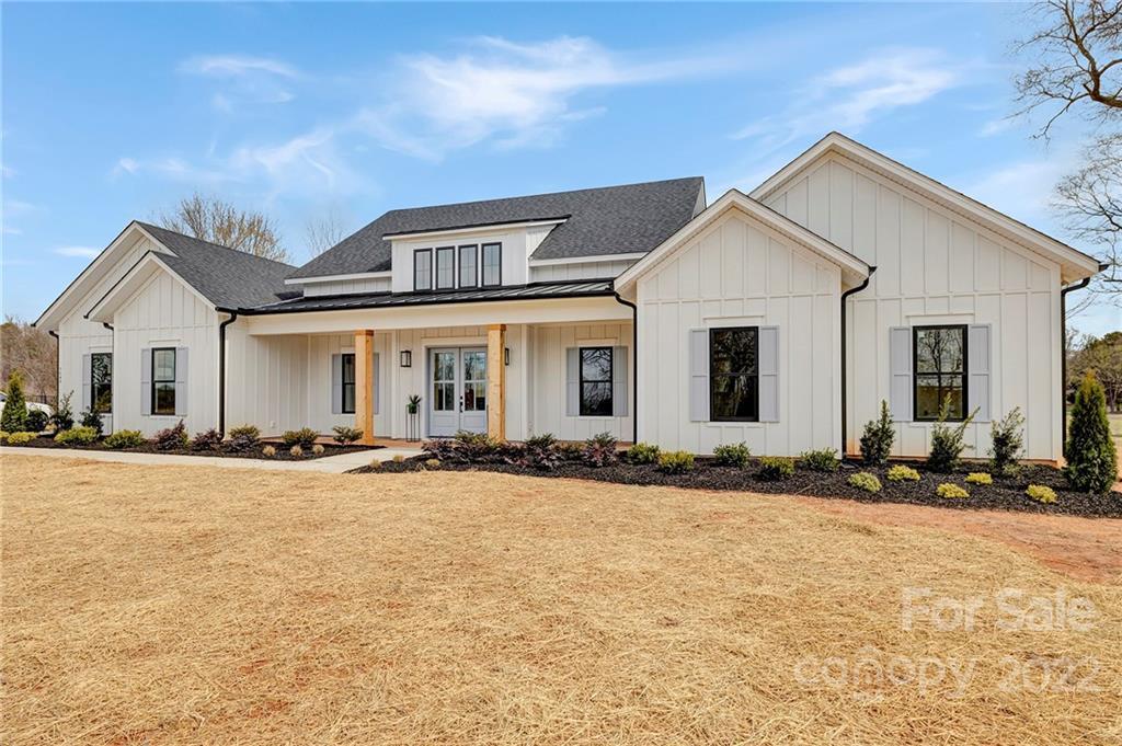 7549 Tuckaseegee Rd., Kannapolis, NC 28081