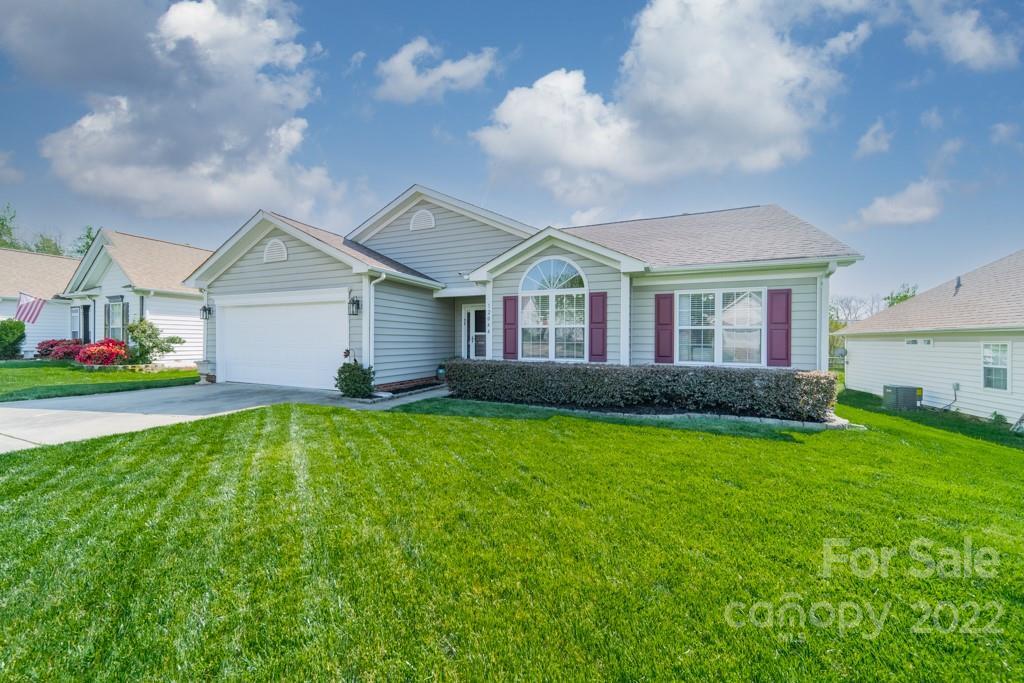 12044 Evergreen Hollow Dr., Charlotte, NC 28269