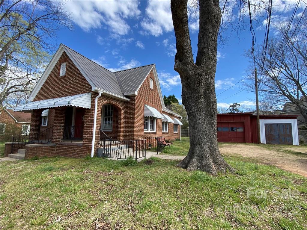 106 W Ketchie St., China Grove, NC 28023