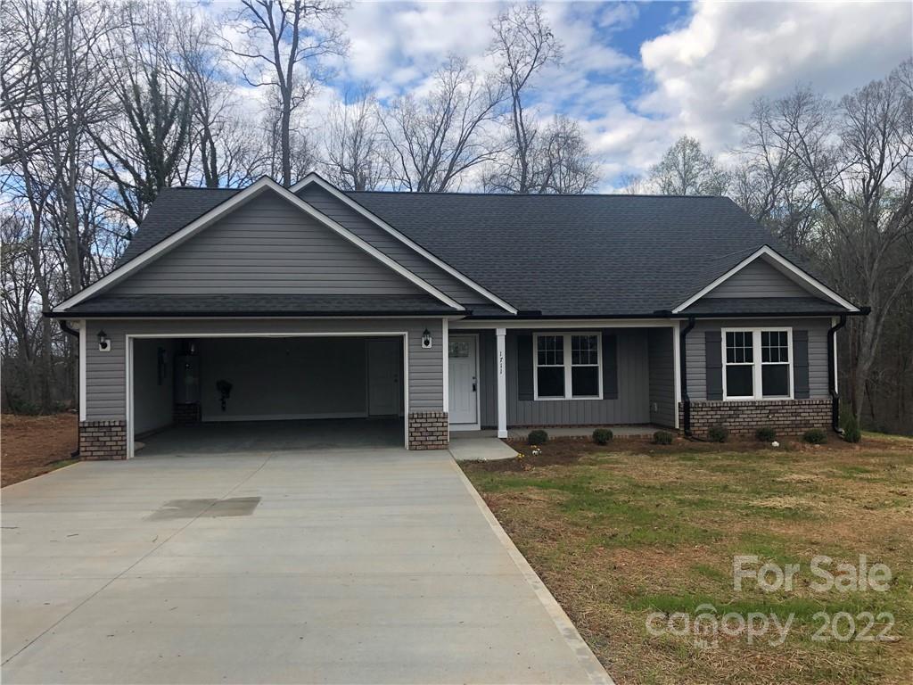 1711 Wildwood Dr., Albemarle, NC 28001