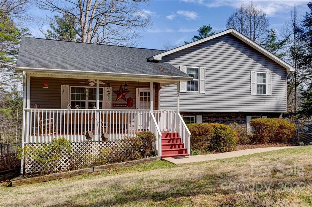 35 Patti Ln., Asheville, NC 28804