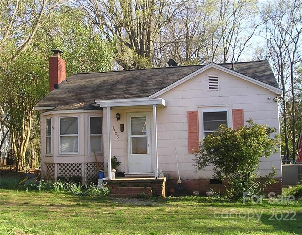 1203 Jackson St., Monroe, NC 28112
