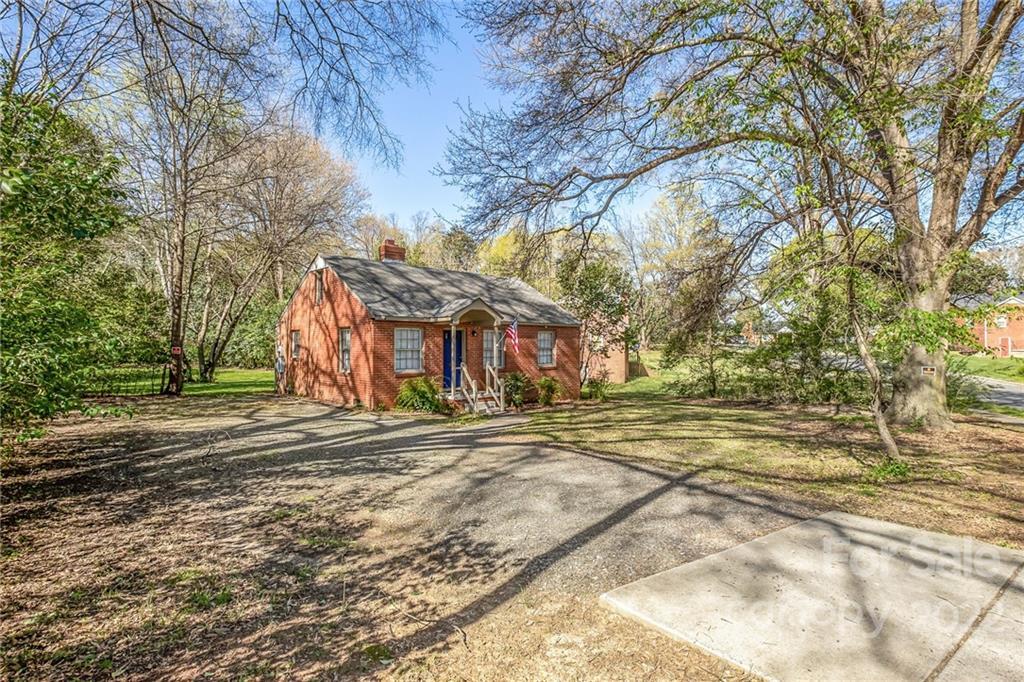 533 Stegall St., Charlotte, NC 28217
