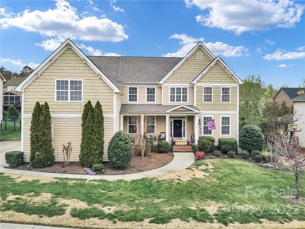 1008 Woodkirk Ln., Matthews, NC 28104