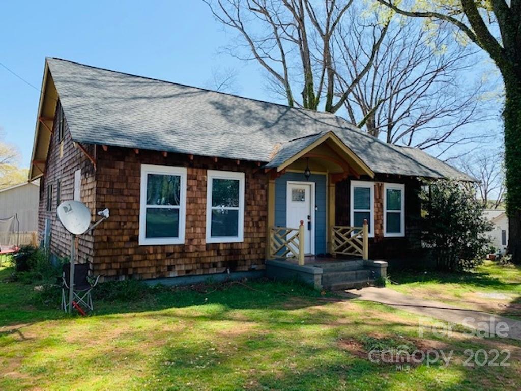 121 Clegg St., Statesville, NC 28677