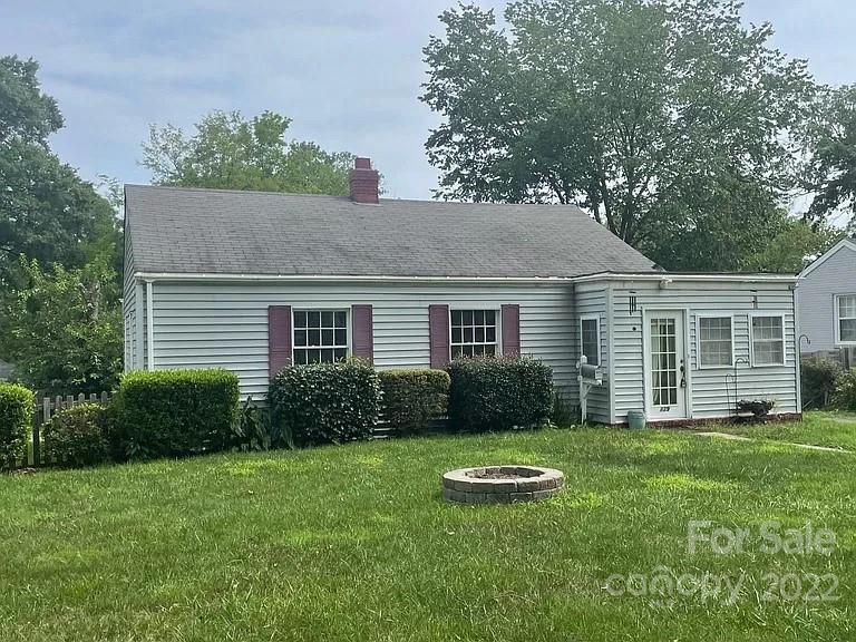 829 Everett Pl., Charlotte, NC 28205