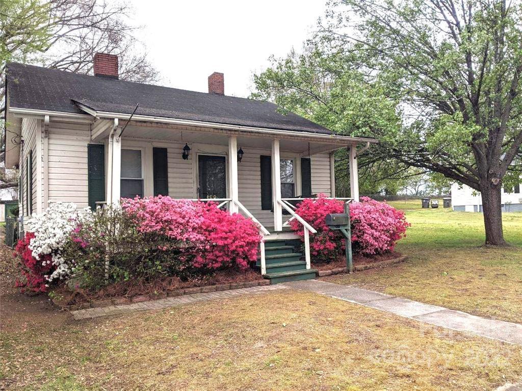 400 10th St., Kannapolis, NC 28083