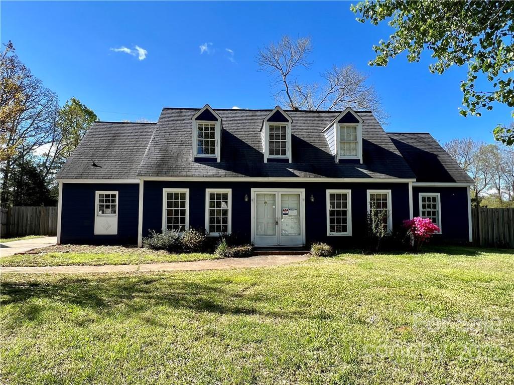 1006 Lightwood Dr., Matthews, NC 28105