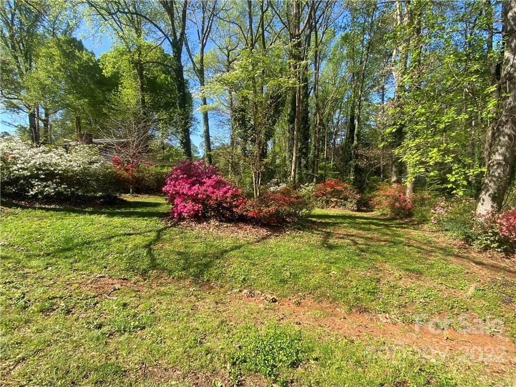 0000 Linda Lake Dr., Charlotte, NC 28215