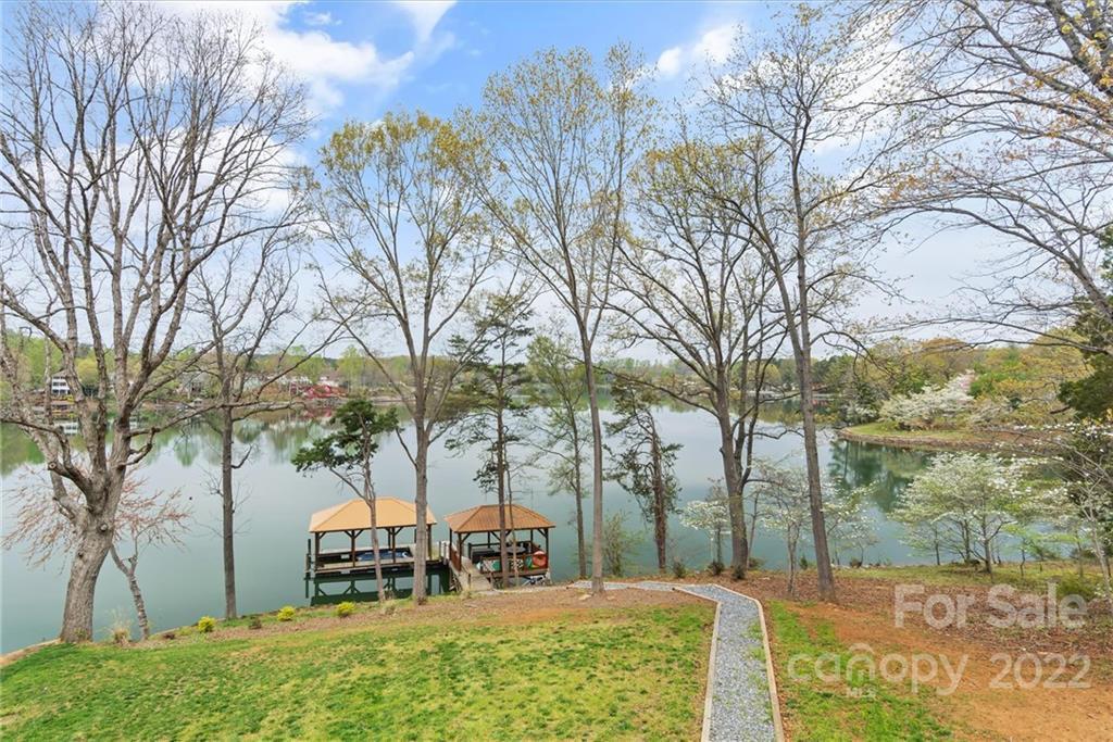 7162 Nancy Lee Cir., Sherrills Ford, NC 28673