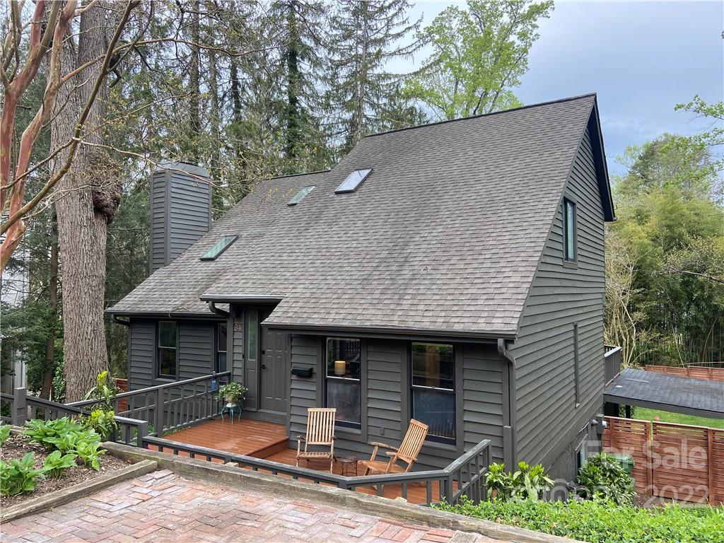84 Macon Ave., Asheville, NC 28801