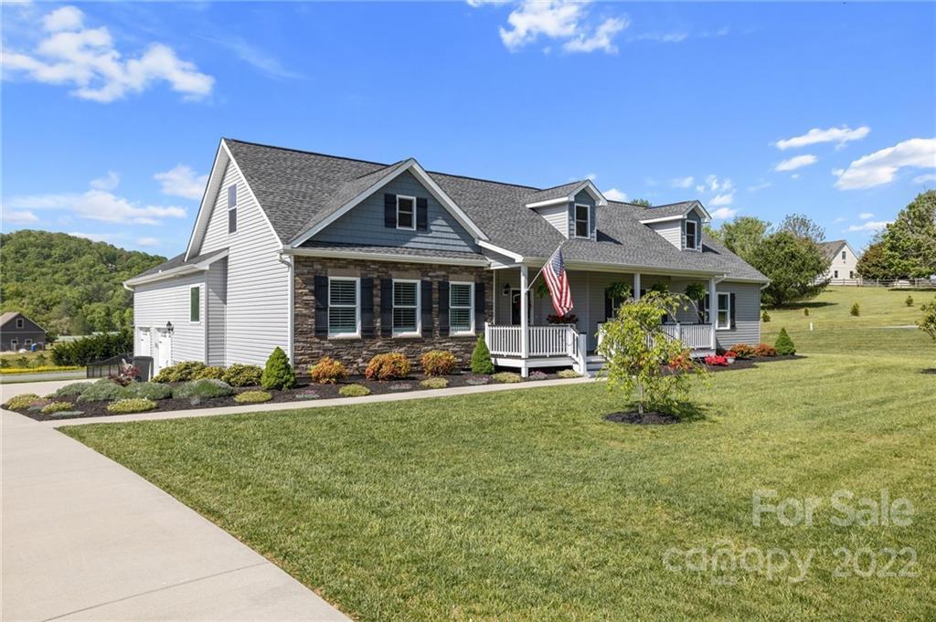 219 Addison Way #08, Horse Shoe, NC 28742