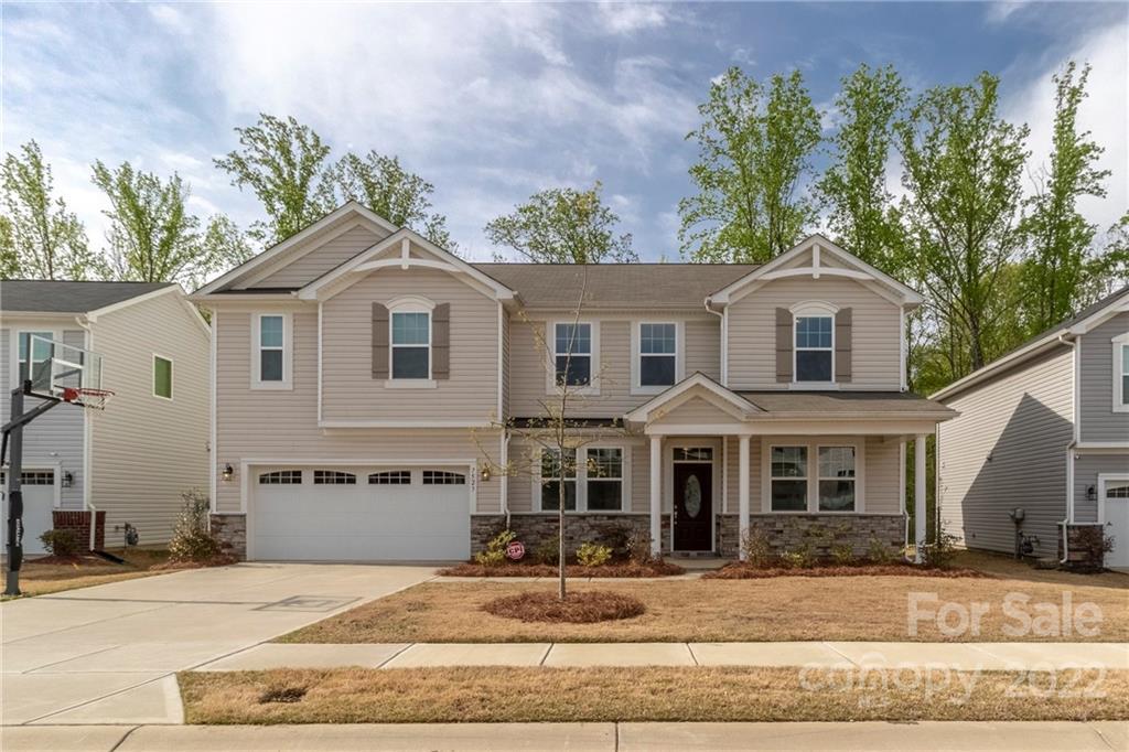 7523 Meridale Forest Dr., Charlotte, NC 28269
