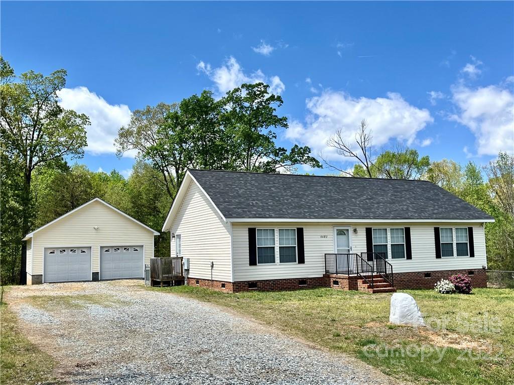 4683 Peace Forest Ln., Climax, NC 27233