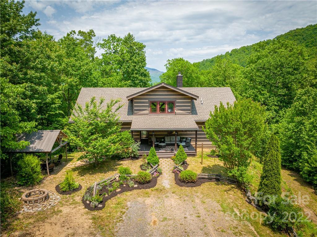 562 Hawks Shadow Tr., Sylva, NC 28779