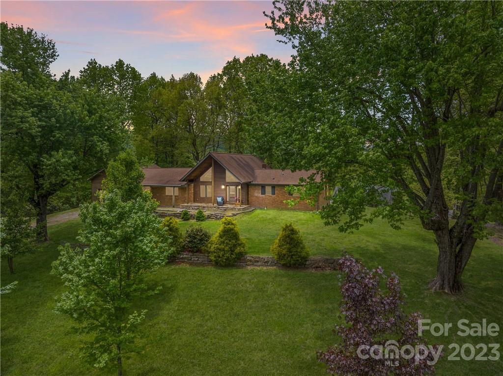 1836 Mountain Page Rd., Saluda, NC 28773