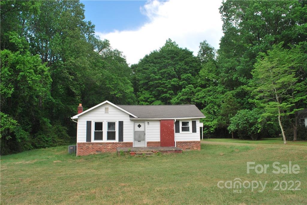 1714 Enochville Rd., Kannapolis, NC 28081