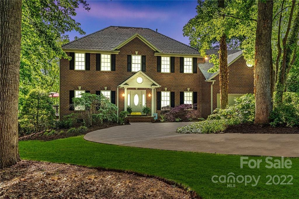 7285 Pebble Ln. #44, Sherrills Ford, NC 28673