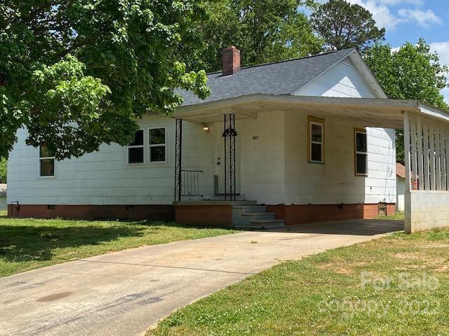 260 Skyuka Rd., Statesville, NC 28677