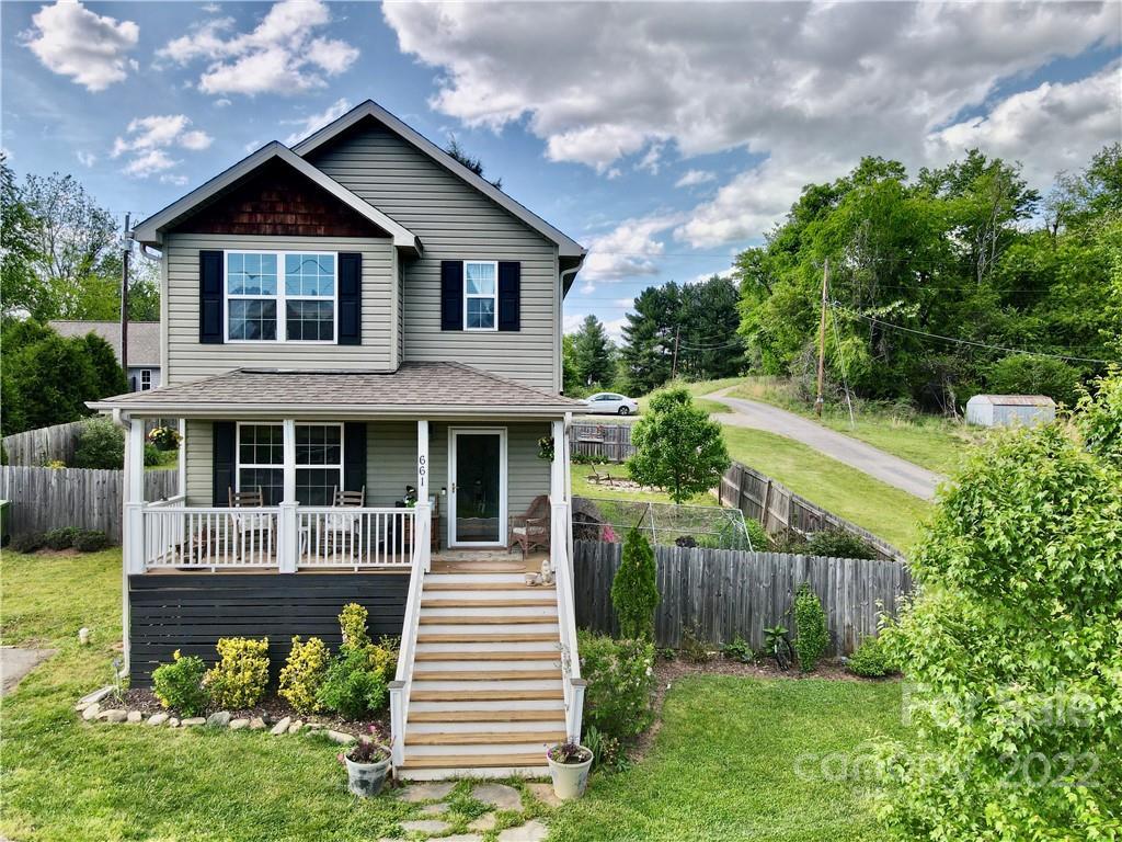 661 Sand Hill Rd., Asheville, NC 28806