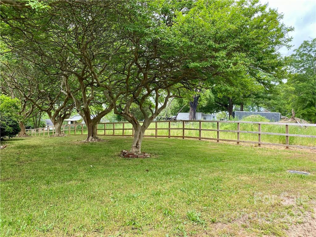 523 Locust St., Kannapolis, NC 28081