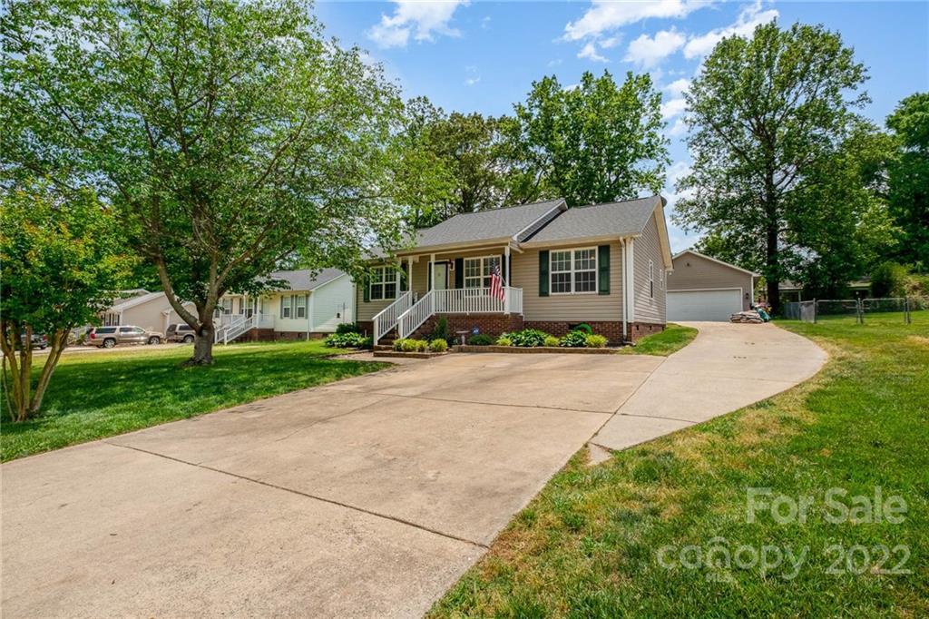 2370 Glenwood St., Kannapolis, NC 28083