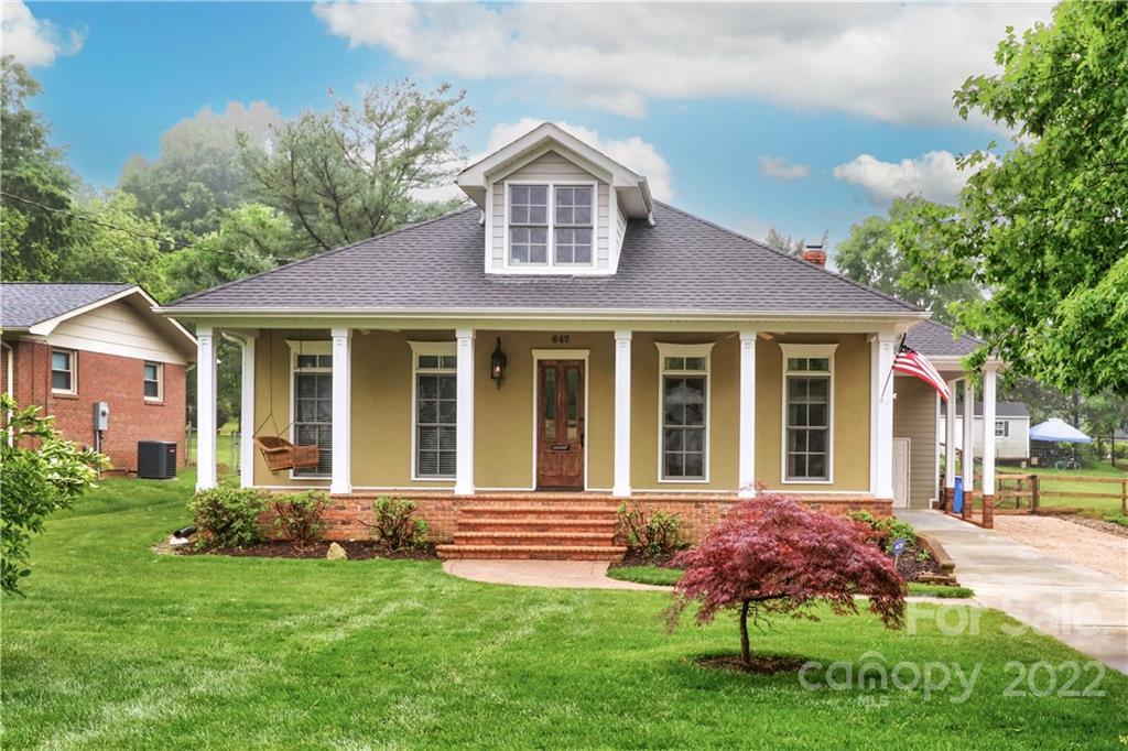 647 Mayflower Ave., Mooresville, NC 28115