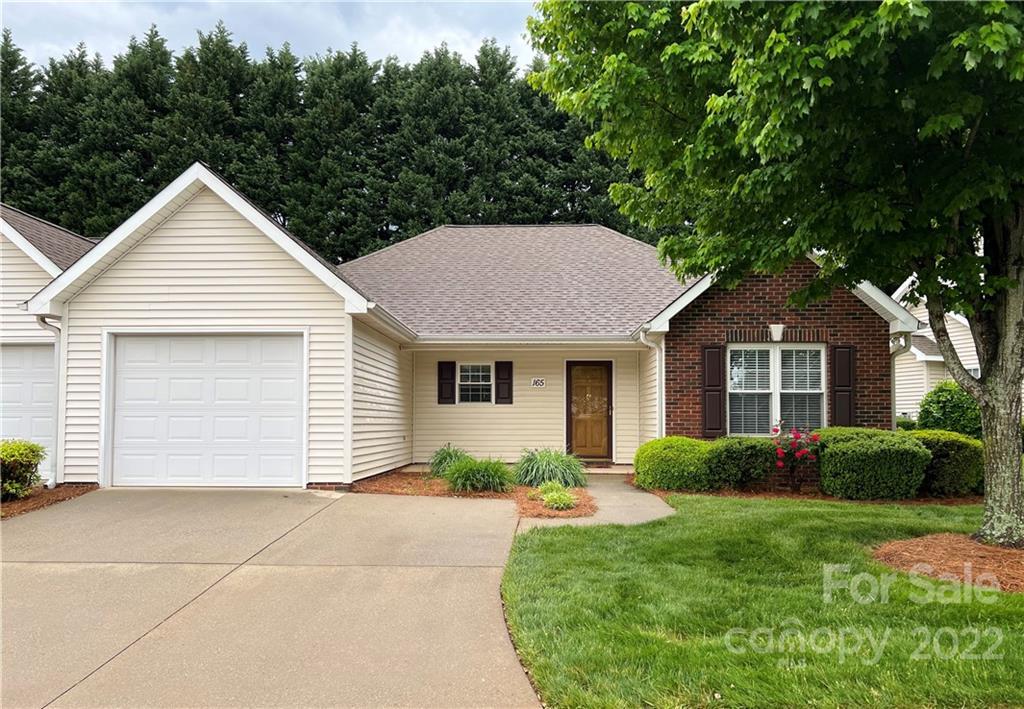 165 Oak Village Pkwy. #94, Mooresville, NC 28117