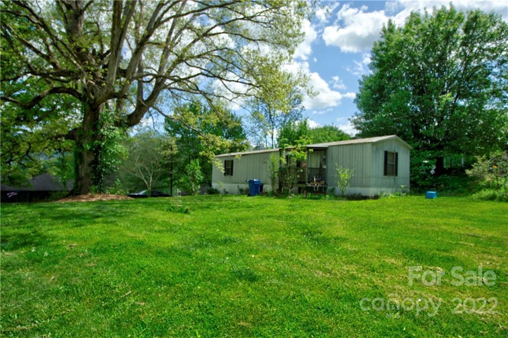 10 Counsel Pl., Waynesville, NC 28786