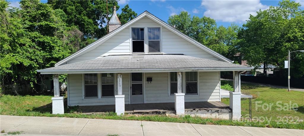 217 Pine St., Lincolnton, NC 28092