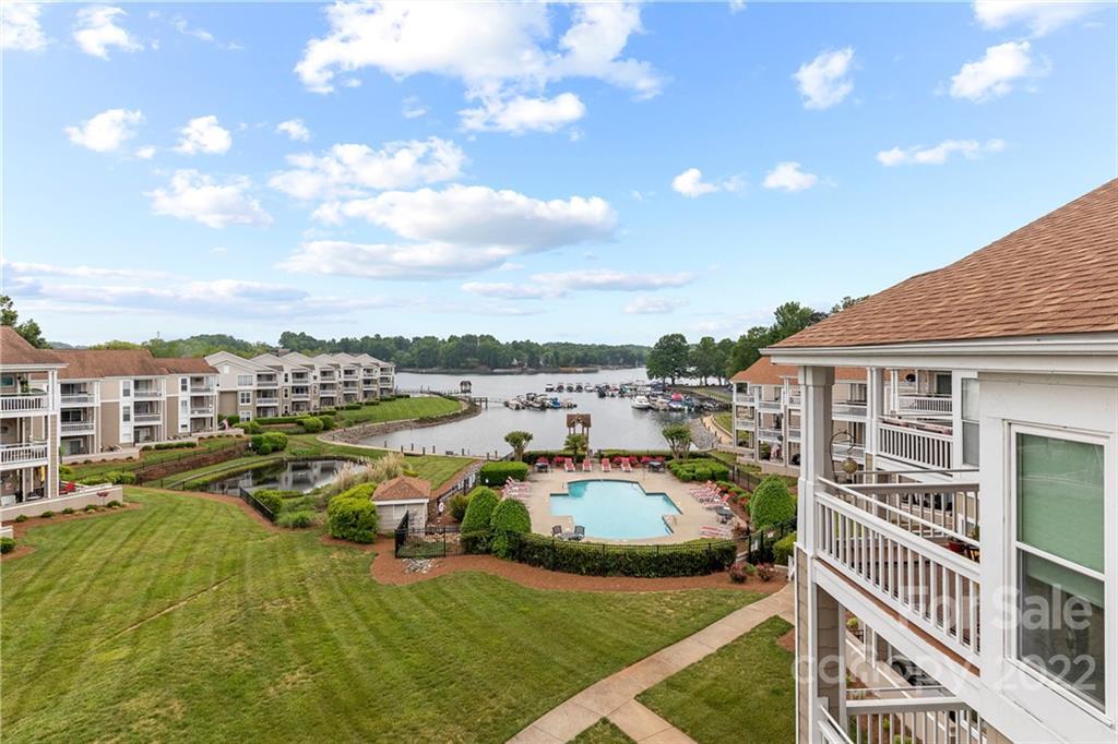 1039 Southwest Dr. #39, Davidson, NC 28036